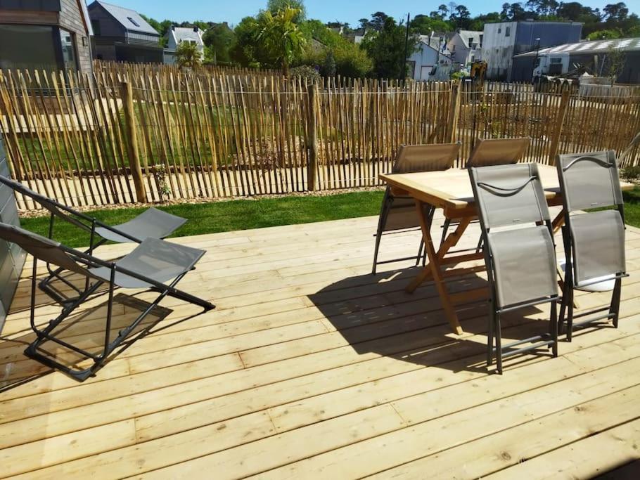 La Cabine Du Bout Du Monde Avec Mezzanine - Ile De Sein - Votre Maison De Vacances De Haut Standing - Pl03 卡松 外观 照片